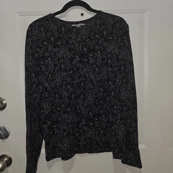 NWT Hang Ten SPF 50 Women's Black and Gray Floral Long Sleeve Tee - Picture 2 of 3